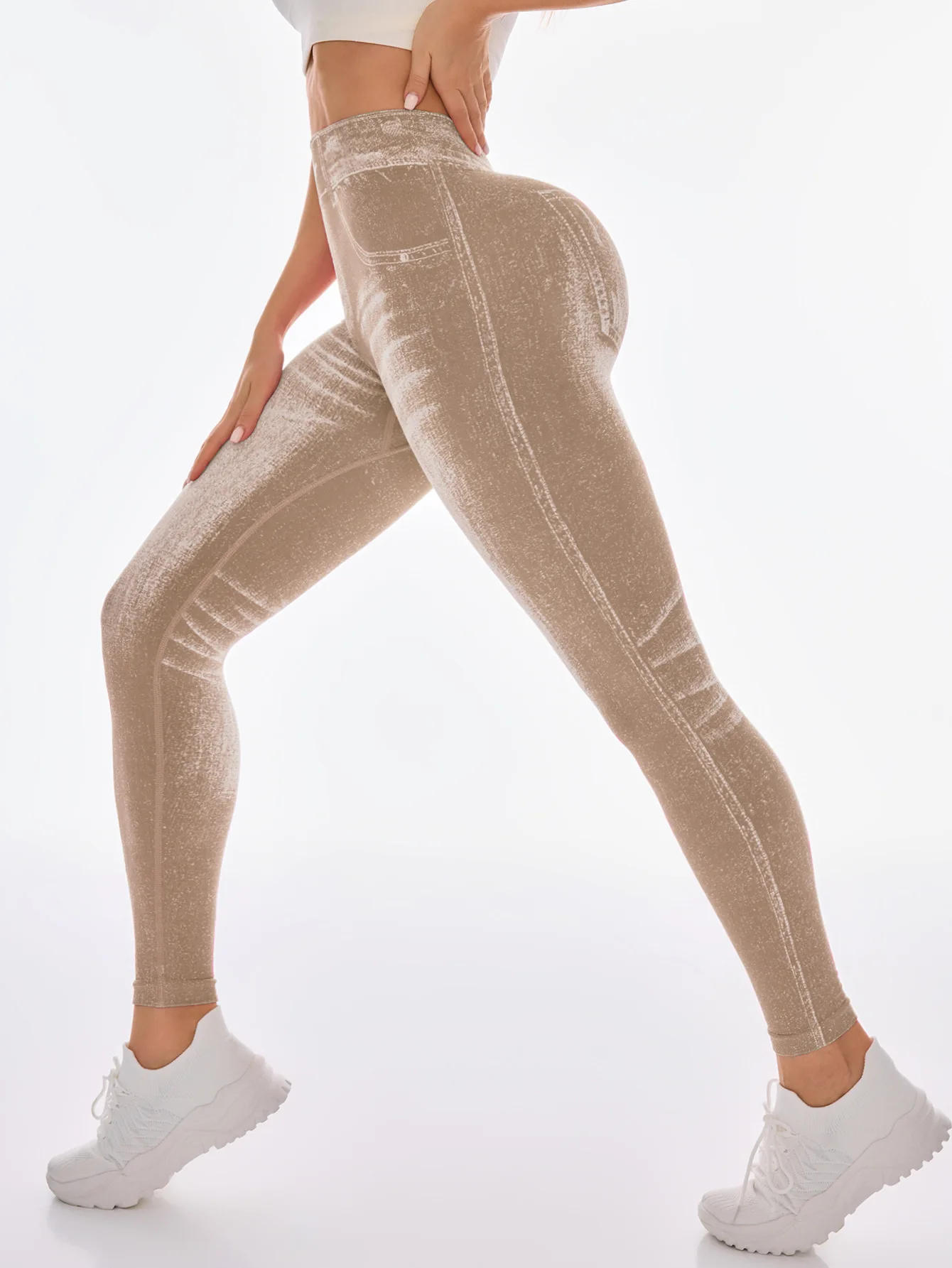leggings-beiges-brillants